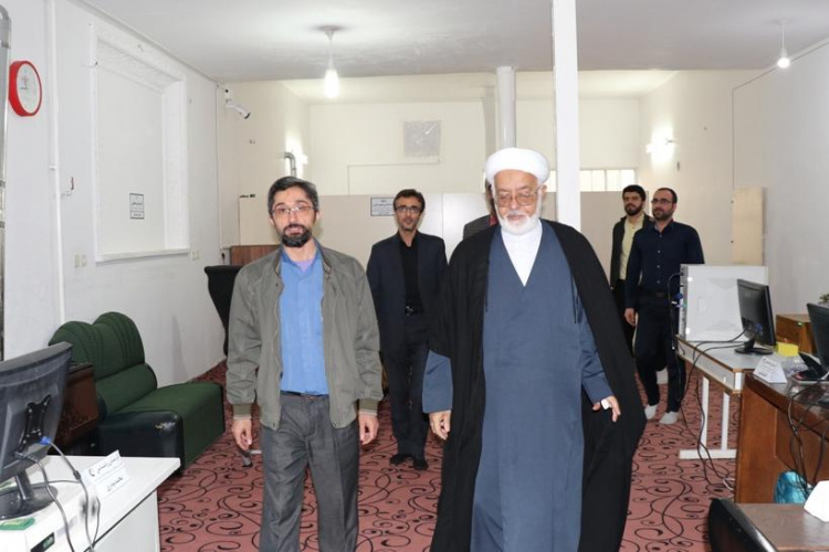 رئیس پژوهشگاه حوزه و دانشگاه از پروژه دفتر تسهیلگری منطقه امین آباد قم بازدید کرد