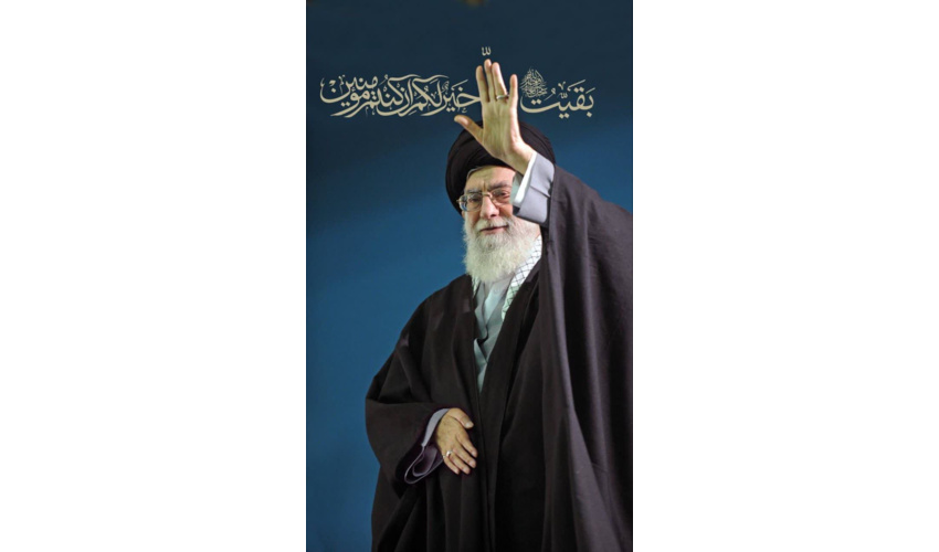 قامتِ استوار در برابرِ طوفانِ روزگار«یادنامه‌ای در وصف سلوک و سیرت شهیدِ رهبری»